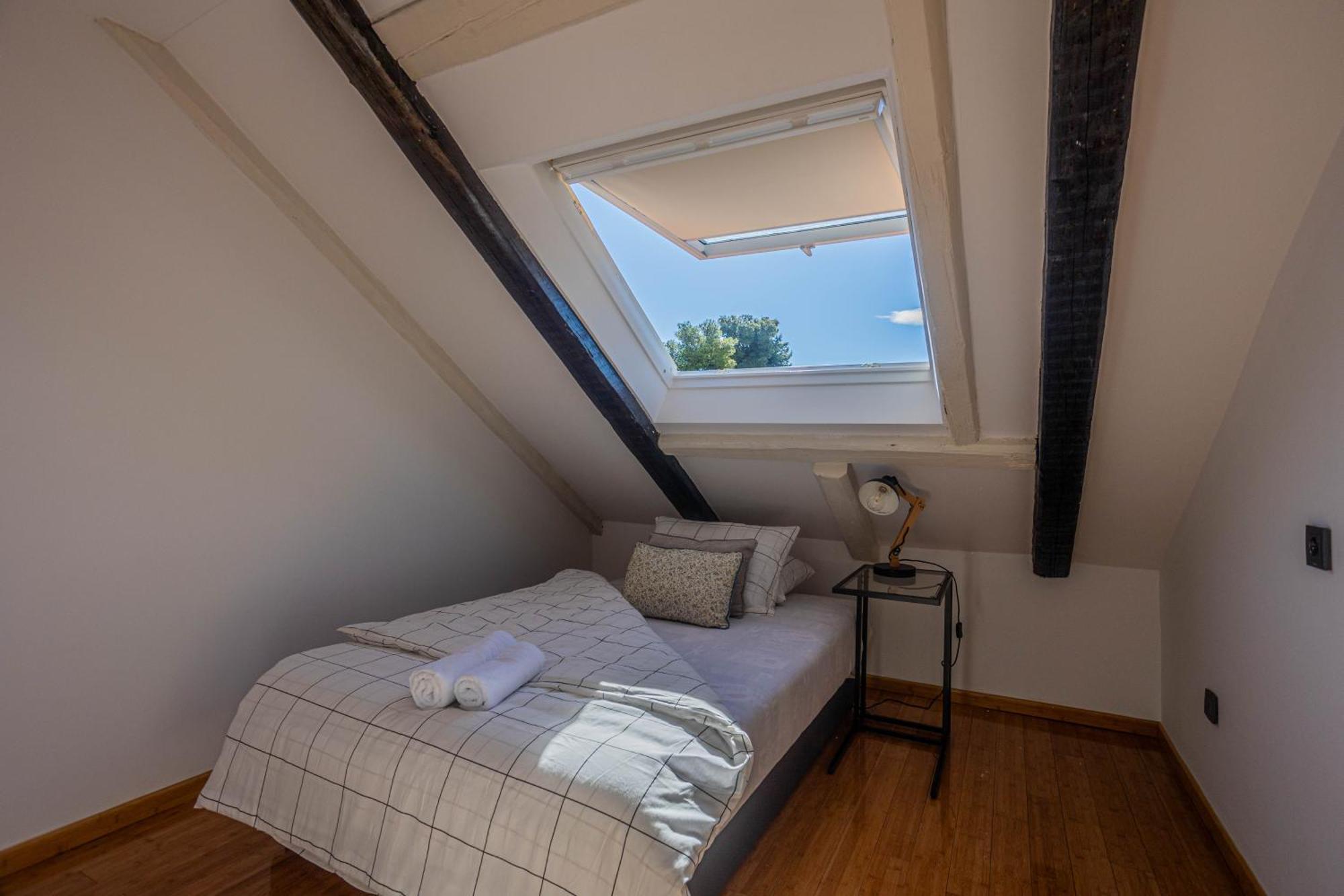 Luxattic Apartment *