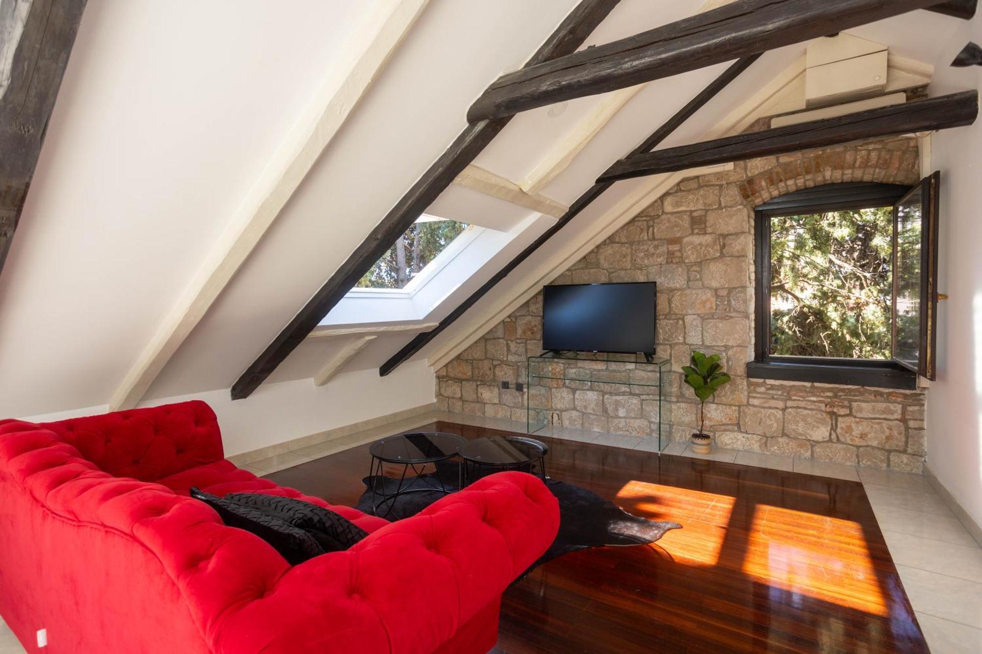 Apartment Luxattic Split